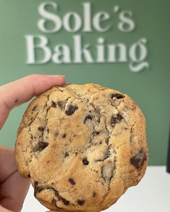 Chocolate Chip Cookie